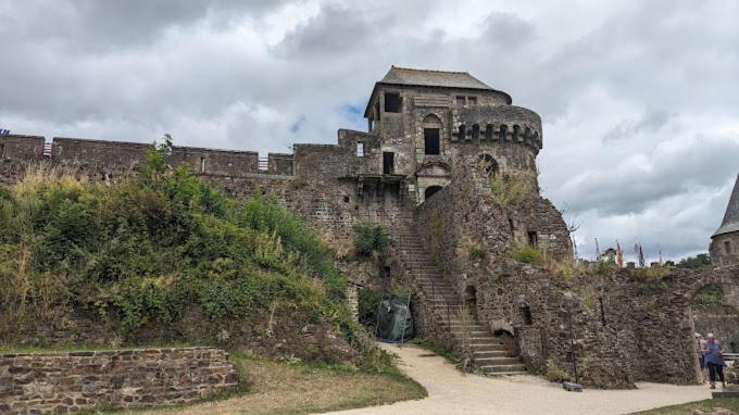 Studio Des Marches De Bretagne Fougères Εξωτερικό φωτογραφία